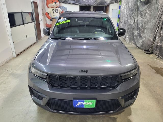 2024 Jeep Grand Cherokee Altitude Warranty - Financing - No Dealer Fees | Dickinson, ND | Autorama Auto Sales and Rentals 2024 Jeep Grand Cherokee Altitude Warranty - Financing - No Dealer Fees | Dickinson, ND | Autorama Auto Sales and Rentals