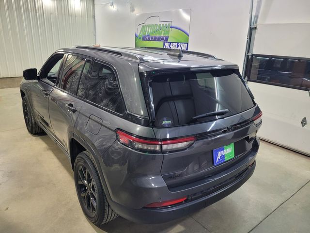 2024 Jeep Grand Cherokee Altitude Warranty - Financing - No Dealer Fees | Dickinson, ND | Autorama Auto Sales and Rentals 2024 Jeep Grand Cherokee Altitude Warranty - Financing - No Dealer Fees | Dickinson, ND | Autorama Auto Sales and Rentals