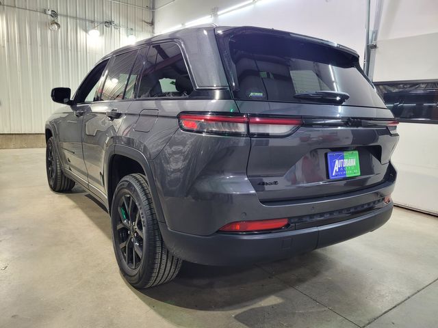 2024 Jeep Grand Cherokee Altitude  Warranty - Financing - | Dickinson, ND | Autorama Auto Sales and Rentals