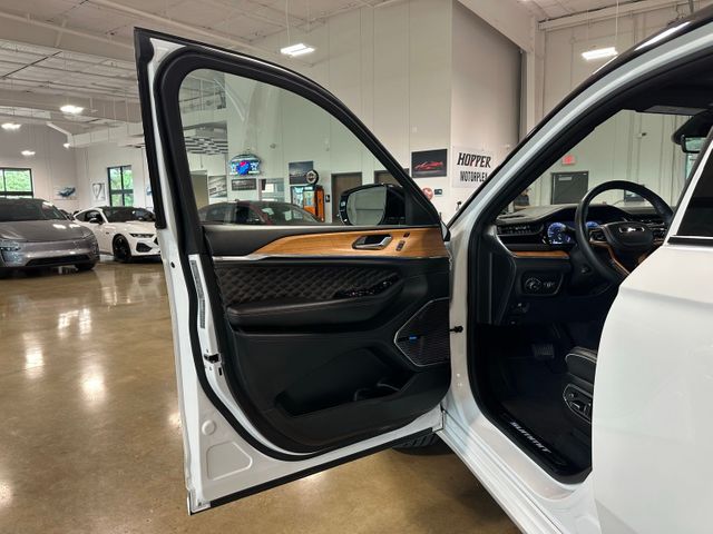 2024 Jeep Grand Cherokee Summit | Irving, Texas | Hopper Motorplex 2024 Jeep Grand Cherokee Summit | Irving, Texas | Hopper Motorplex