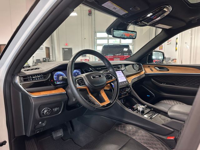 2024 Jeep Grand Cherokee Summit | Irving, Texas | Hopper Motorplex 2024 Jeep Grand Cherokee Summit | Irving, Texas | Hopper Motorplex