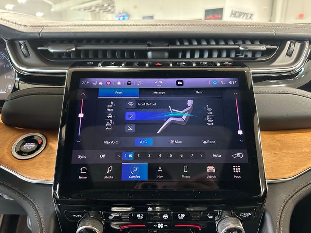 2024 Jeep Grand Cherokee Summit | Irving, Texas | Hopper Motorplex 2024 Jeep Grand Cherokee Summit | Irving, Texas | Hopper Motorplex
