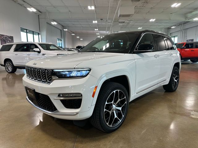 2024 Jeep Grand Cherokee Summit | Irving, Texas | Hopper Motorplex 2024 Jeep Grand Cherokee Summit | Irving, Texas | Hopper Motorplex