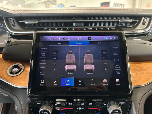 2024 Jeep Grand Cherokee Summit | Irving, Texas | Hopper Motorplex 2024 Jeep Grand Cherokee Summit | Irving, Texas | Hopper Motorplex