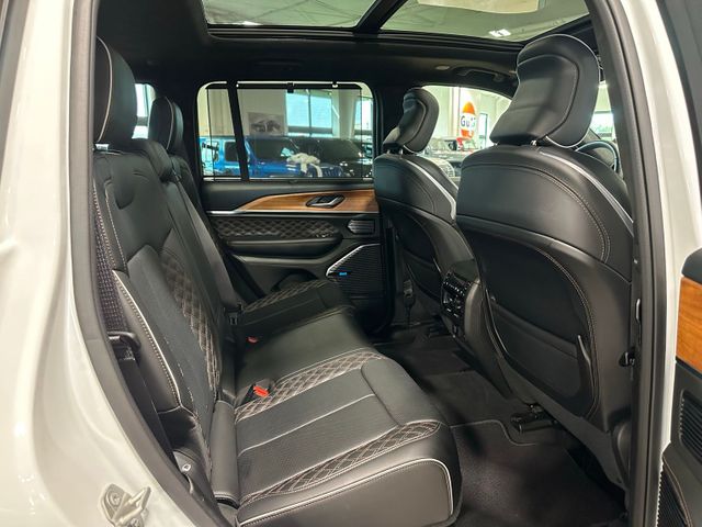 2024 Jeep Grand Cherokee Summit | Irving, Texas | Hopper Motorplex