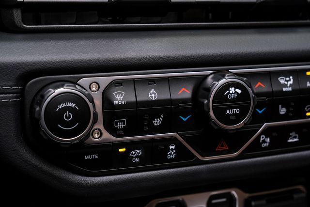 2024 Jeep Wrangler Unlimited Rubicon 392,4X4,SKYTOP,DUPONT KEVLAR,15K | Carrollton, TX | Texas Vehicle Exchange