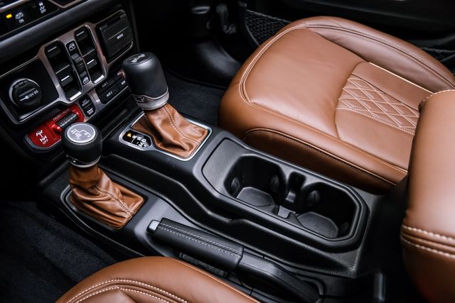 2024 Jeep Wrangler Unlimited Rubicon 392,4X4,SKYTOP,DUPONT KEVLAR,15K | Carrollton, TX | Texas Vehicle Exchange 2024 Jeep Wrangler Unlimited Rubicon 392,4X4,SKYTOP,DUPONT KEVLAR,15K | Carrollton, TX | Texas Vehicle Exchange