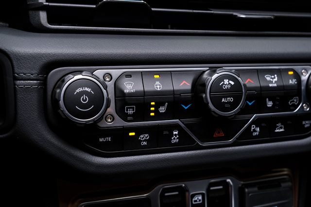 2024 Jeep Wrangler Unlimited Rubicon 392 4X4 SKY TOP,BUMPERS,LED'S | Carrollton, TX | Texas Vehicle Exchange