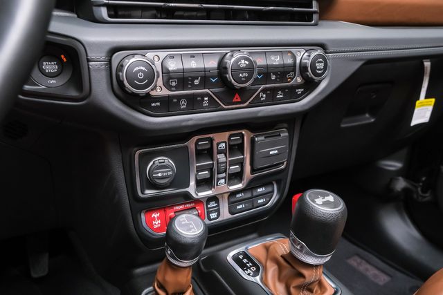 2024 Jeep Wrangler Unlimited Rubicon 4X4 SKY TOP,DUPONT KEVLAR,LIFT | Carrollton, TX | Texas Vehicle Exchange 2024 Jeep Wrangler Unlimited Rubicon 4X4 SKY TOP,DUPONT KEVLAR,LIFT | Carrollton, TX | Texas Vehicle Exchange