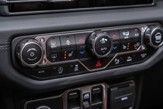 2024 Jeep Wrangler Unlimited Rubicon 4X4 SKY TOP,DUPONT KEVLAR,LIFT | Carrollton, TX | Texas Vehicle Exchange 2024 Jeep Wrangler Unlimited Rubicon 4X4 SKY TOP,DUPONT KEVLAR,LIFT | Carrollton, TX | Texas Vehicle Exchange