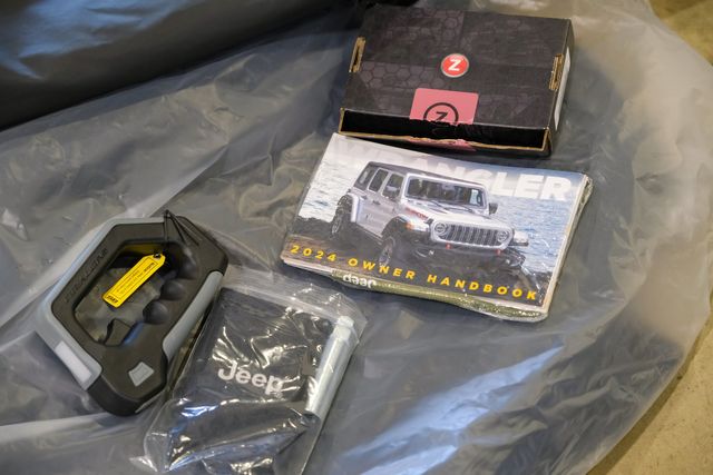 2024 Jeep Wrangler Unlimited Rubicon 4X4 SKY TOP,DUPONT KEVLAR,LIFT | Carrollton, TX | Texas Vehicle Exchange 2024 Jeep Wrangler Unlimited Rubicon 4X4 SKY TOP,DUPONT KEVLAR,LIFT | Carrollton, TX | Texas Vehicle Exchange