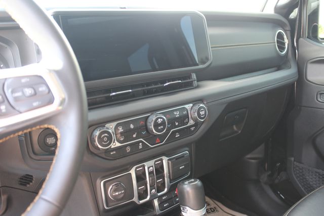 2024 Jeep Wrangler Sahara | Granite City, Illinois | MasterCars Company Inc. 2024 Jeep Wrangler Sahara | Granite City, Illinois | MasterCars Company Inc.