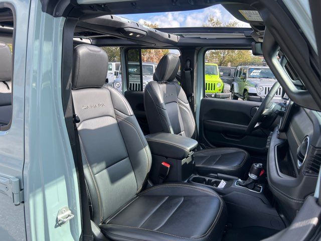 2024 Jeep Wrangler Sahara - Power-Top