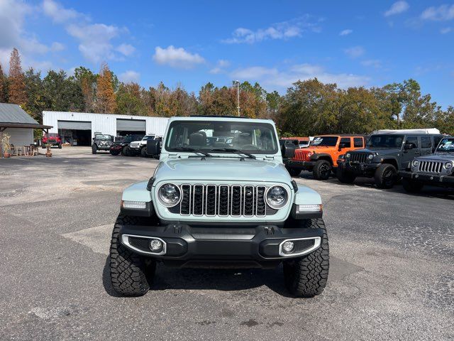2024 Jeep Wrangler Sahara - Power-Top