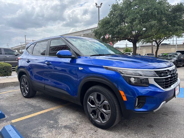 2024 Kia Seltos LX | San Antonio, TX | Clear Choice Automotive South 2024 Kia Seltos LX | San Antonio, TX | Clear Choice Automotive South