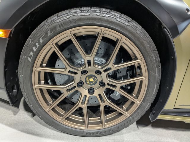 2024 Lamborghini Huracan Sterrato | Lake Forest IL | Executive Motor Carz 2024 Lamborghini Huracan Sterrato | Lake Forest IL | Executive Motor Carz