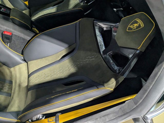 2024 Lamborghini Huracan Sterrato | Lake Forest IL | Executive Motor Carz 2024 Lamborghini Huracan Sterrato | Lake Forest IL | Executive Motor Carz