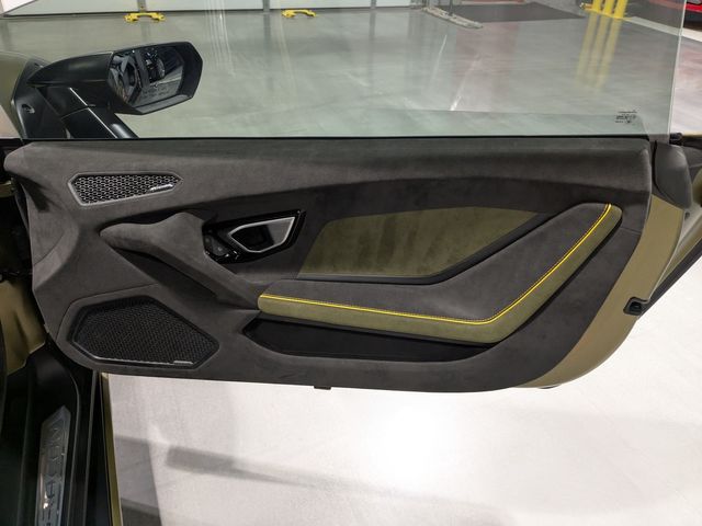 2024 Lamborghini Huracan Sterrato | Lake Forest IL | Executive Motor Carz 2024 Lamborghini Huracan Sterrato | Lake Forest IL | Executive Motor Carz