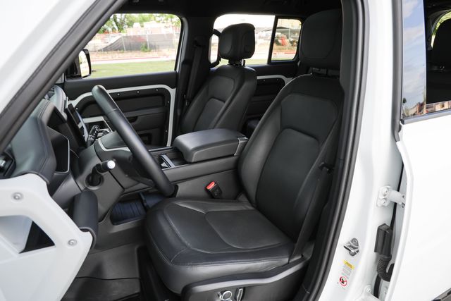 2024 Land Rover Defender 130 P400 X-Dynamic SE | Mesquite, TX | Texas Autos Direct