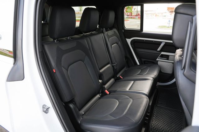 2024 Land Rover Defender 130 P400 X-Dynamic SE | Mesquite, TX | Texas Autos Direct