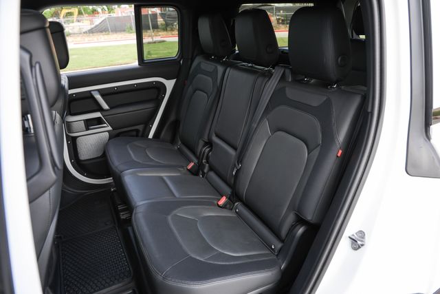 2024 Land Rover Defender 130 P400 X-Dynamic SE | Mesquite, TX | Texas Autos Direct