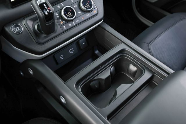 2024 Land Rover Defender 130 P400 X-Dynamic SE | Mesquite, TX | Texas Autos Direct 2024 Land Rover Defender 130 P400 X-Dynamic SE | Mesquite, TX | Texas Autos Direct