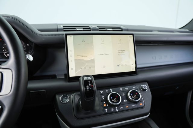 2024 Land Rover Defender 130 P400 X-Dynamic SE | Mesquite, TX | Texas Autos Direct
