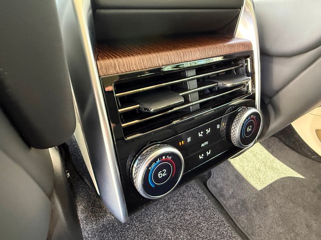 2024 Land Rover Range Rover 7 SEATER LWB RANGE ROVER CARFAX 1 OWNER | Plant City, FL | psv5 DEMO - Bayshore Automotive 2024 Land Rover Range Rover 7 SEATER LWB RANGE ROVER CARFAX 1 OWNER | Plant City, FL | psv5 DEMO - Bayshore Automotive