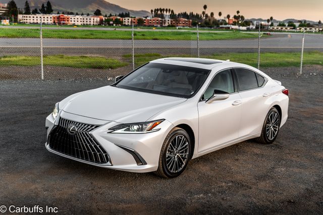 2024 Lexus ES 300h