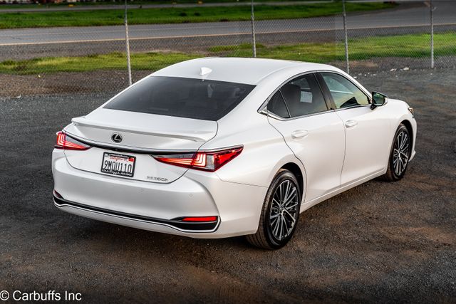 2024 Lexus ES 300h