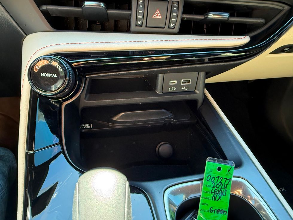 2024 Lexus NX 250 NX250 NORI GREEN PEARL CARFAX CERT 1OWNER
