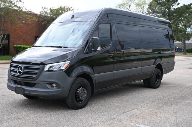 2024 Mercedes-Benz Sprinter 3500XD