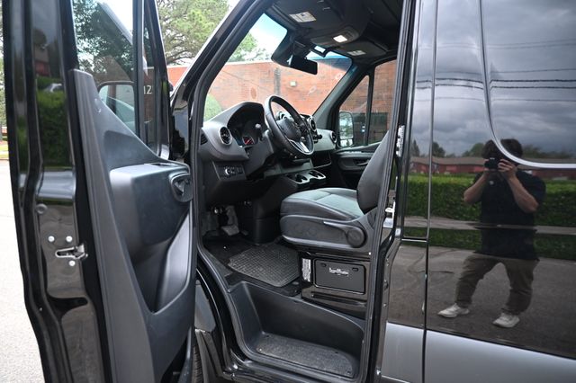 2024 Mercedes-Benz Sprinter 3500XD