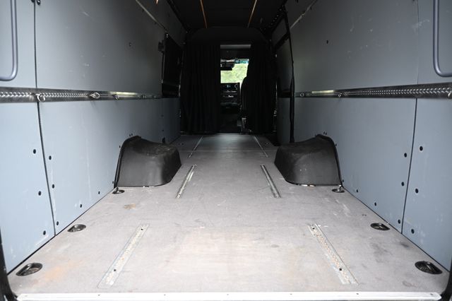 2024 Mercedes-Benz Sprinter 3500XD Premium Plus 