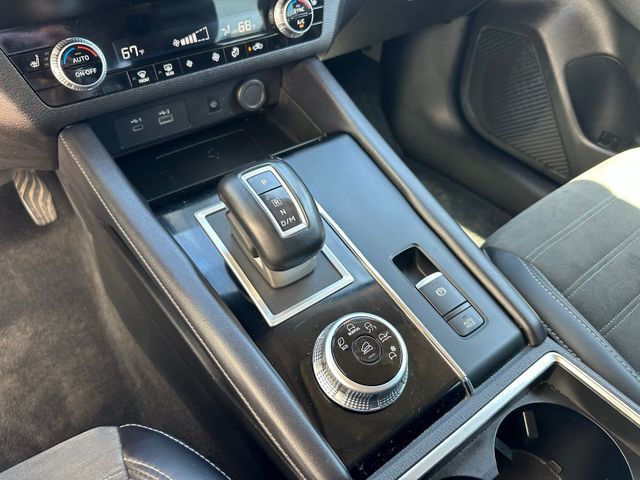 2024 Mitsubishi Outlander SE | Irving, Texas | Hopper Motorplex 2024 Mitsubishi Outlander SE | Irving, Texas | Hopper Motorplex