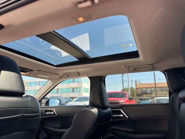 2024 Mitsubishi Outlander SE | Irving, Texas | Hopper Motorplex 2024 Mitsubishi Outlander SE | Irving, Texas | Hopper Motorplex