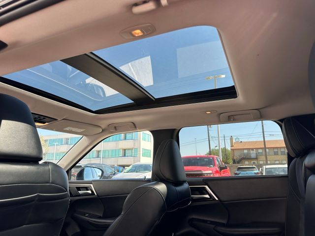 2024 Mitsubishi Outlander SE 