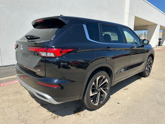 2024 Mitsubishi Outlander SE 