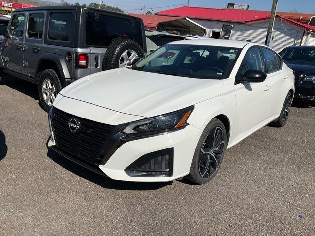 2024 Nissan Altima 2.5 SR