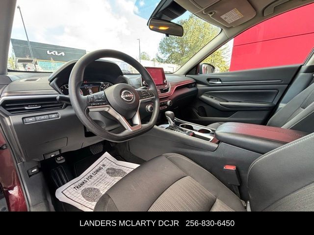 2024 Nissan Altima 2.5 SV