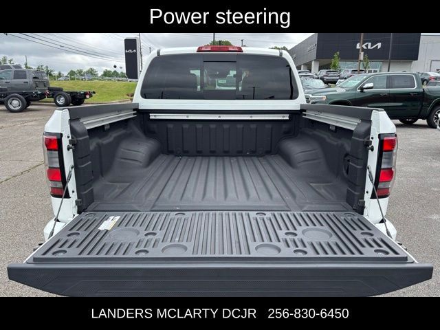 2024 Nissan Frontier SL