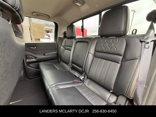 2024 Nissan Frontier SL