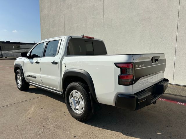 2024 Nissan Frontier SV 