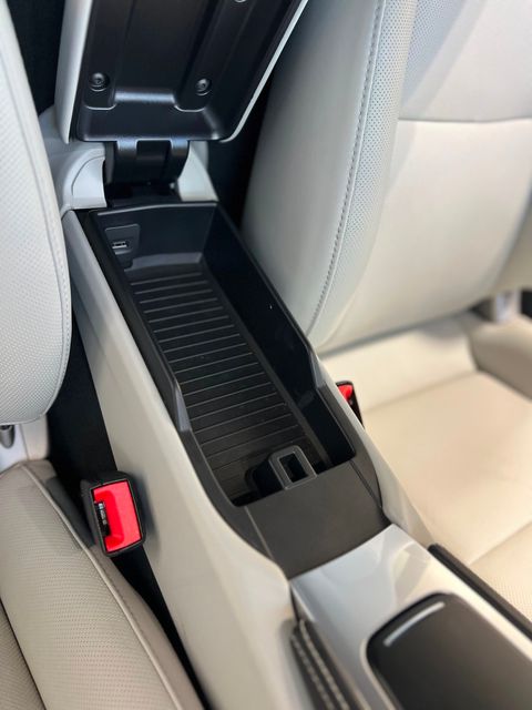 2024 Porsche 718 Cayman Style Edition | Longwood, FL | Millenia Motors 2024 Porsche 718 Cayman Style Edition | Longwood, FL | Millenia Motors