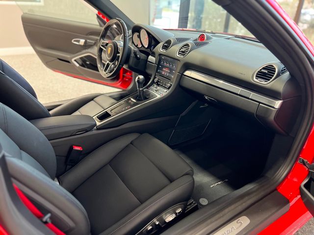 2024 Porsche 718 Cayman S | Longwood, FL | Millenia Motors