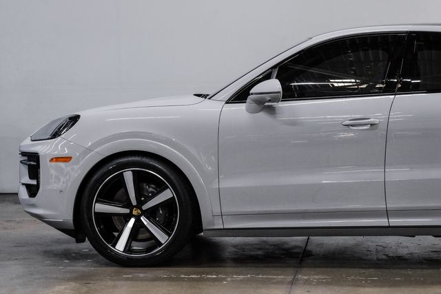 2024 Porsche Cayenne Coupe Sportdesign Pkg. Chalk Over 41K in Factory Options | Dallas, TX | East Dallas Diesel 2024 Porsche Cayenne Coupe Sportdesign Pkg. Chalk Over 41K in Factory Options | Dallas, TX | East Dallas Diesel