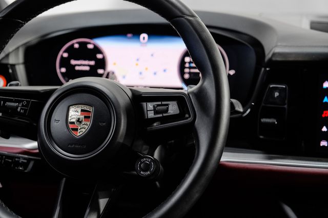 2024 Porsche Cayenne Coupe Sportdesign Pkg. Chalk HD MATRIX Passenger Display | Dallas, TX | East Dallas Diesel 2024 Porsche Cayenne Coupe Sportdesign Pkg. Chalk HD MATRIX Passenger Display | Dallas, TX | East Dallas Diesel