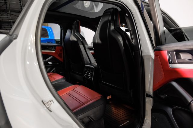 2024 Porsche Cayenne Coupe Sportdesign Pkg. Chalk HD MATRIX Passenger Display | Dallas, TX | East Dallas Diesel 2024 Porsche Cayenne Coupe Sportdesign Pkg. Chalk HD MATRIX Passenger Display | Dallas, TX | East Dallas Diesel