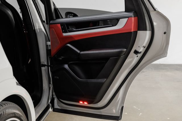 2024 Porsche Cayenne Coupe Sportdesign Pkg. Chalk Over 41K in Factory Options | Dallas, TX | East Dallas Diesel 2024 Porsche Cayenne Coupe Sportdesign Pkg. Chalk Over 41K in Factory Options | Dallas, TX | East Dallas Diesel