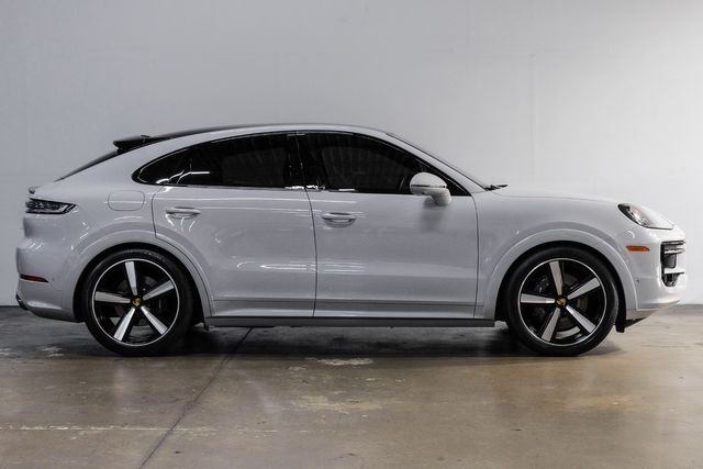 2024 Porsche Cayenne Coupe Sportdesign Pkg. Chalk Over 41K in Factory Options | Dallas, TX | East Dallas Diesel 2024 Porsche Cayenne Coupe Sportdesign Pkg. Chalk Over 41K in Factory Options | Dallas, TX | East Dallas Diesel